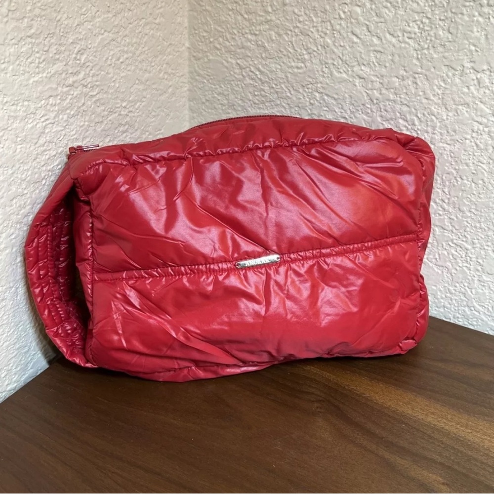 Anorak Cosmetic Organizer Quilted Clutch‎ Travel Bag Lightweight Red Excellent